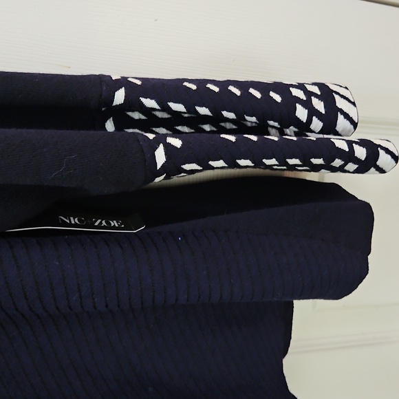 Nic+Zoe Navy Ribbed Knit Elegant Classic Plus Size 3X - Picture 2 of 10